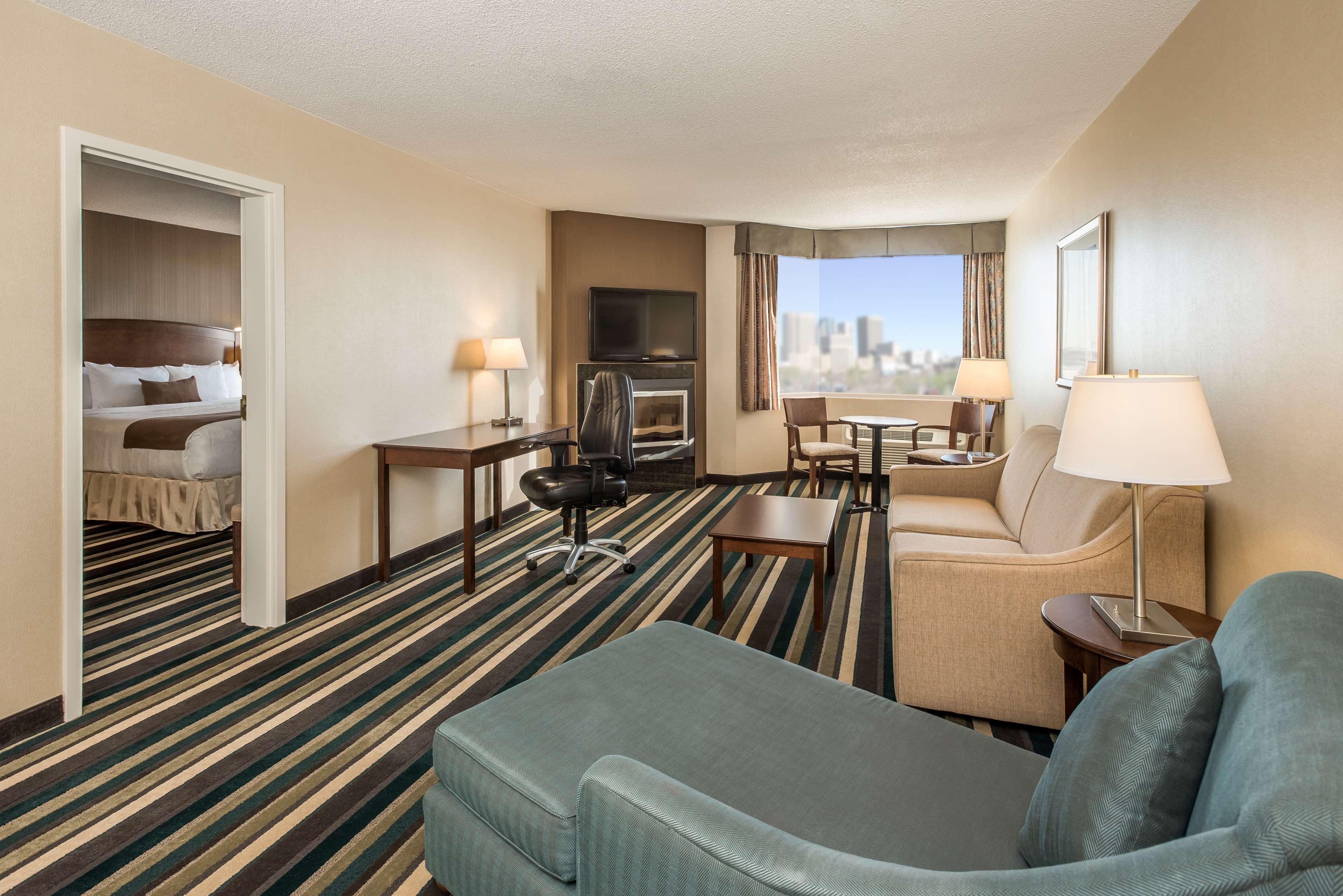 Best Western Plus Winnipeg Airport Hotel Esterno foto