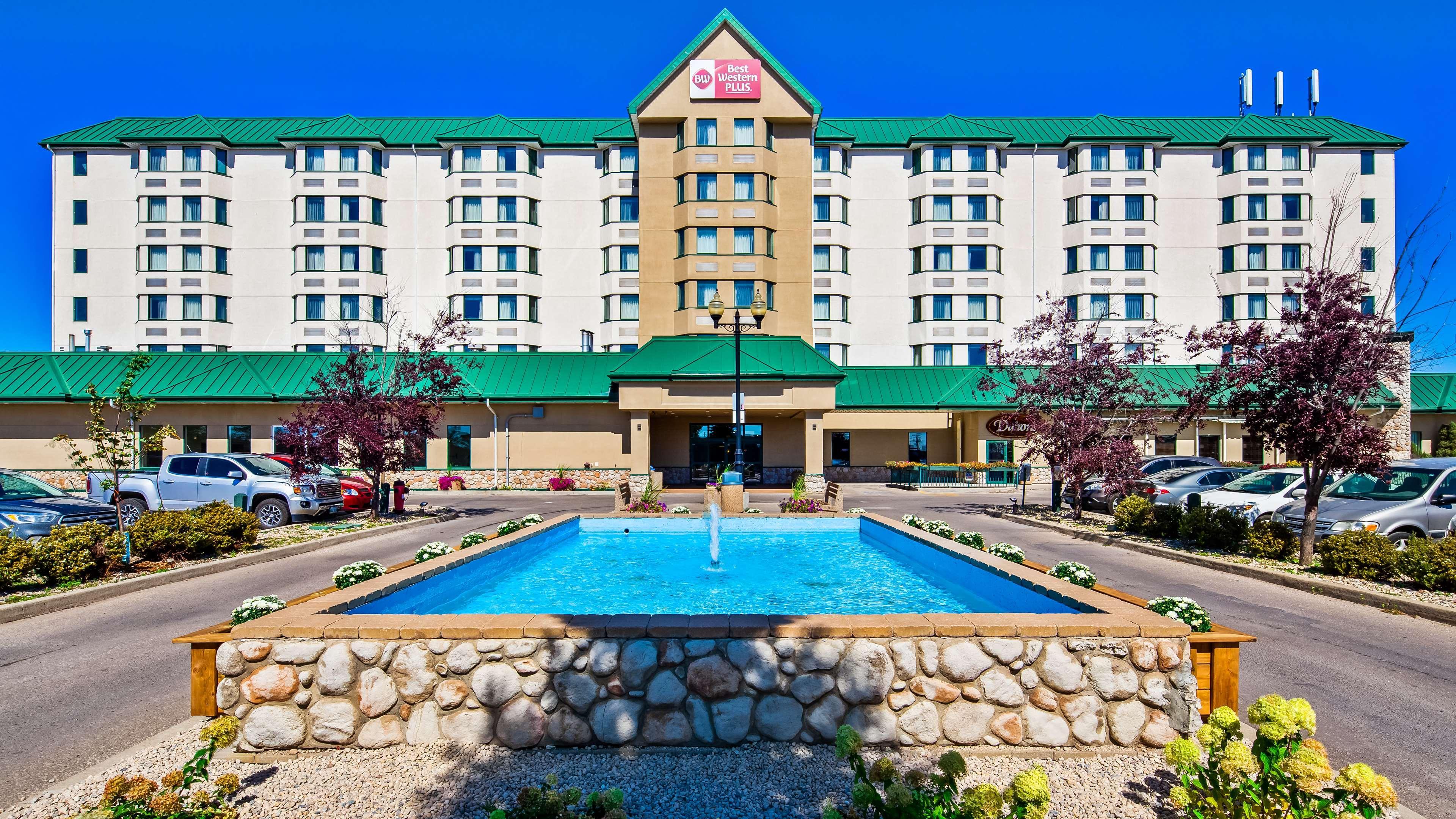 Best Western Plus Winnipeg Airport Hotel Esterno foto