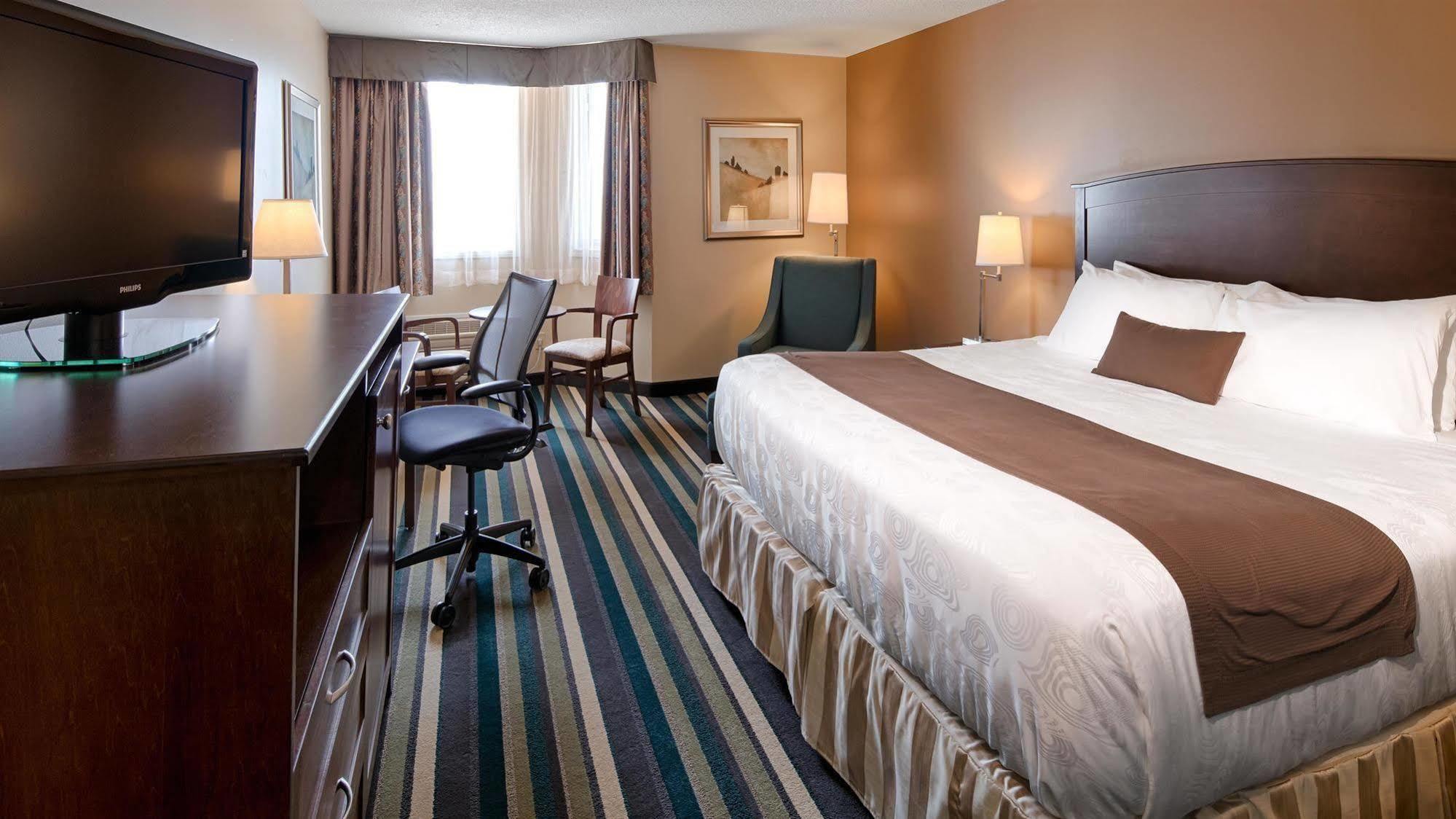 Best Western Plus Winnipeg Airport Hotel Esterno foto